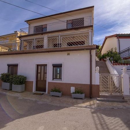 Apartment In Vrbnik/Island Krk 35825 Εξωτερικό φωτογραφία