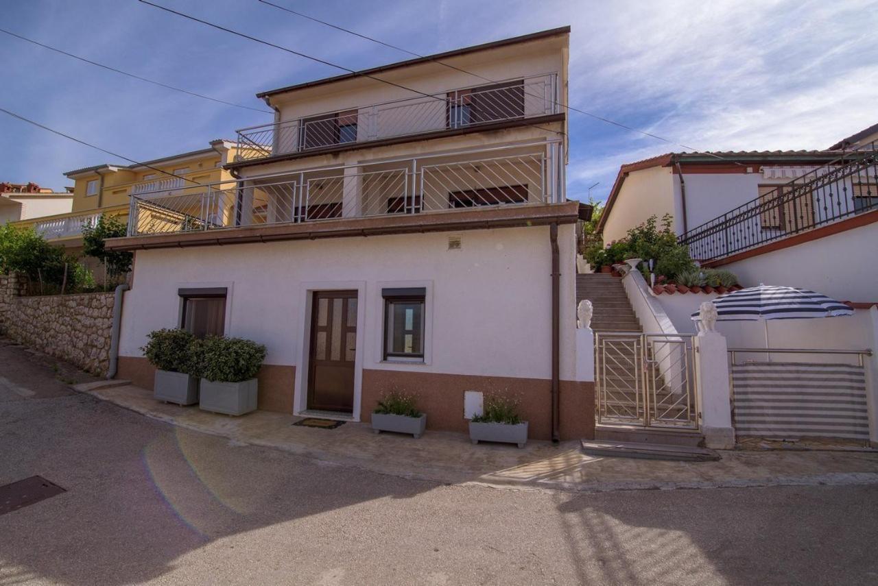 Apartment In Vrbnik/Island Krk 35825 Εξωτερικό φωτογραφία